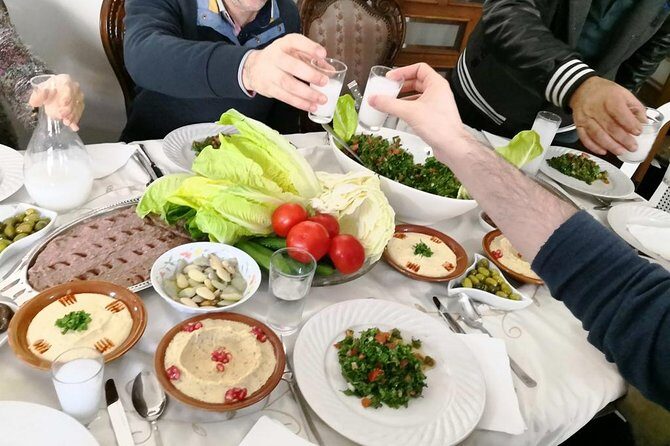 Authentic Lebanese Meal in Beirut in Tania's Family Home - First taste: meeting Tania in Forn El Chebbak
