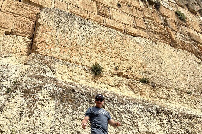 Baalbek, Anjar and Ksara Guided Full-Day Tour from Beirut - Private guide and driver: how this day stays comfortable
