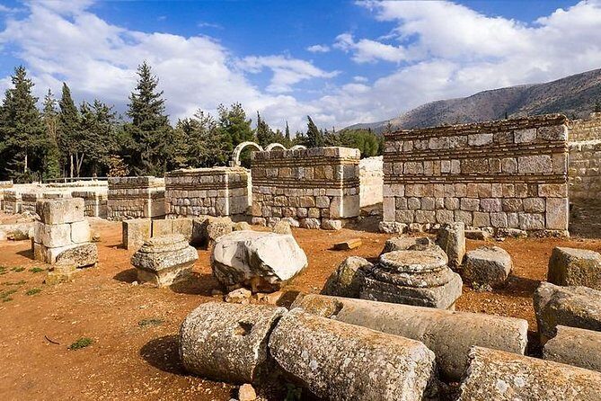 Baalbek - Anjar - Ksara Trip From Beirut - The lunch stop near Douris: a necessary reset