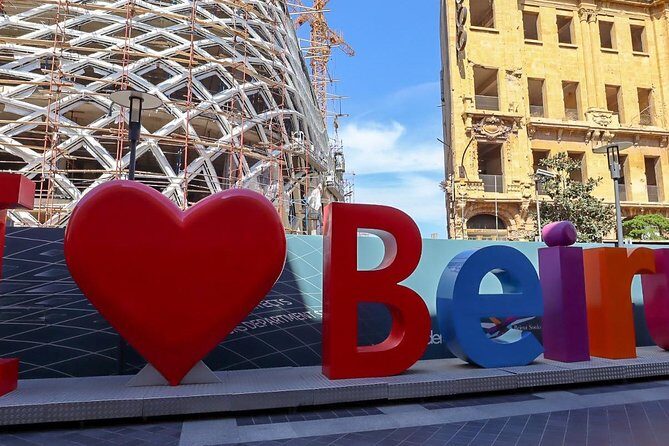 Private Beirut City Tour with Boat Ride at Raouche Rock - Martyrs’ Square to Mohammad Al-Amin Mosque: symbolism in the same view